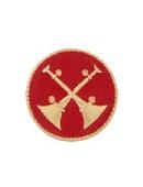 2 Bugles Crossed (Dist Chief) in 3/4" Red Round Disc Gold Finish